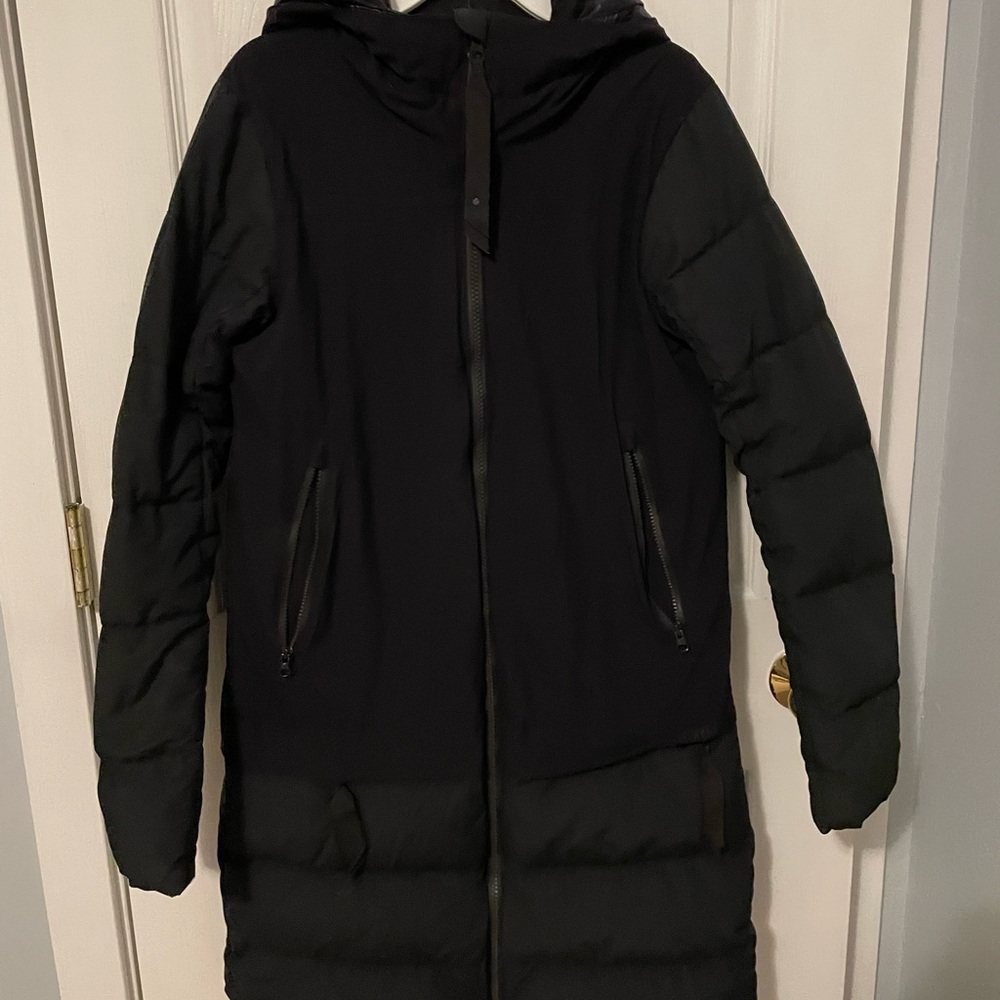 Lululemon puffer jacket